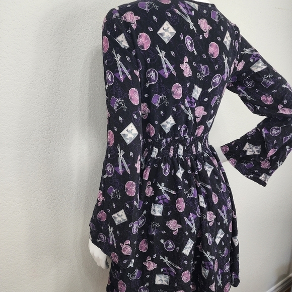 Harry Potter Hot Topic Weasleys Wizard Wheezes Dress Size Small - Picture 8 of 15